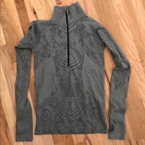 lululemon athletica Swiftly Heather Gray Long Sleeve Top